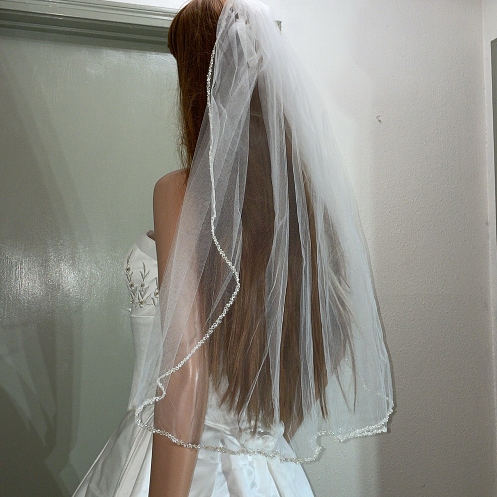 29 inch Champagne Veil with tiny glistening beads and Pearl trimming around new